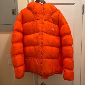 Men’s Nike ACG Therma-fit Lunar Puffer Coat Bright Orange size XL